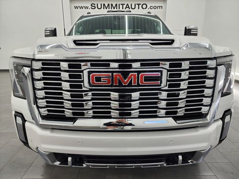 Used 2024 GMC Sierra 2500 Denali w/ Denali Reserve Package image 27