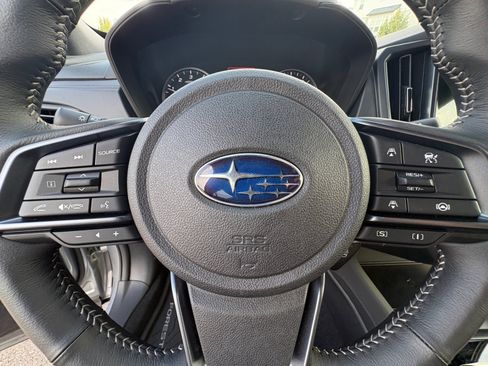 Used 2025 Subaru Forester Limited AWD/4WD image 23