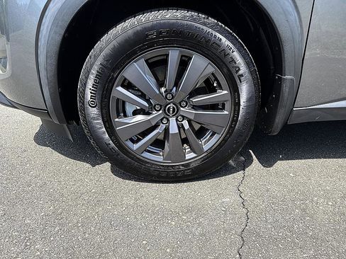 Certified 2022 Nissan Pathfinder SV AWD/4WD image 11