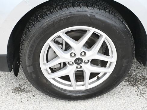 Used 2024 Ford Edge SEL AWD/4WD image 7