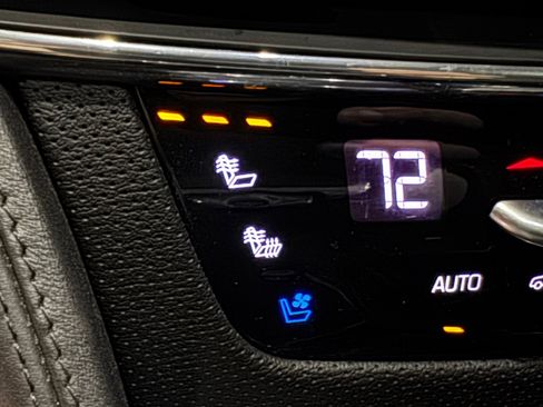 Used 2018 Cadillac CT6 Platinum image 38