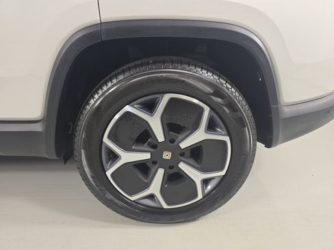 Used 2024 Rivian R1S Adventure AWD/4WD image 10