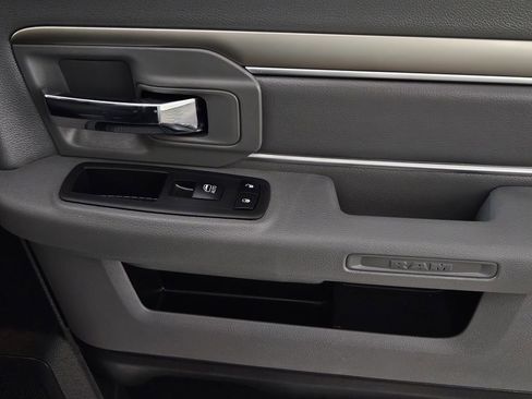 Used 2019 RAM 1500 Classic Warlock image 32