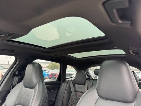 Used 2025 Audi RS 6 performance image 28