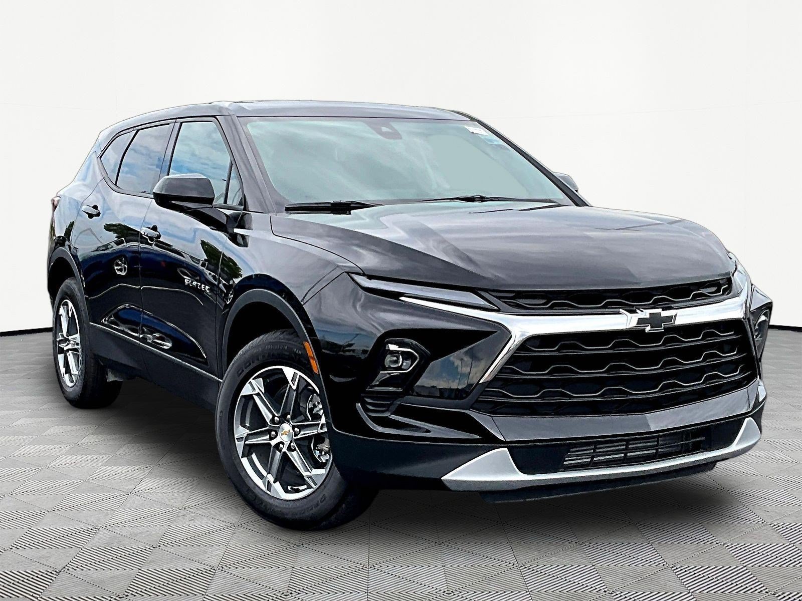 New 2026 Chevrolet Blazer LT FWD image 3