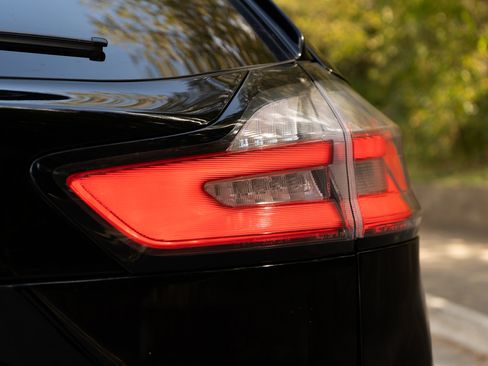 Used 2024 Ford Edge Titanium image 13