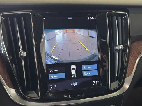 Used 2022 Volvo S60 B5 Inscription FWD image 25