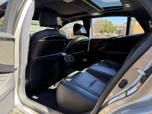 Used 2018 Lexus LS 500 w/ Interior Upgrade Package image 30