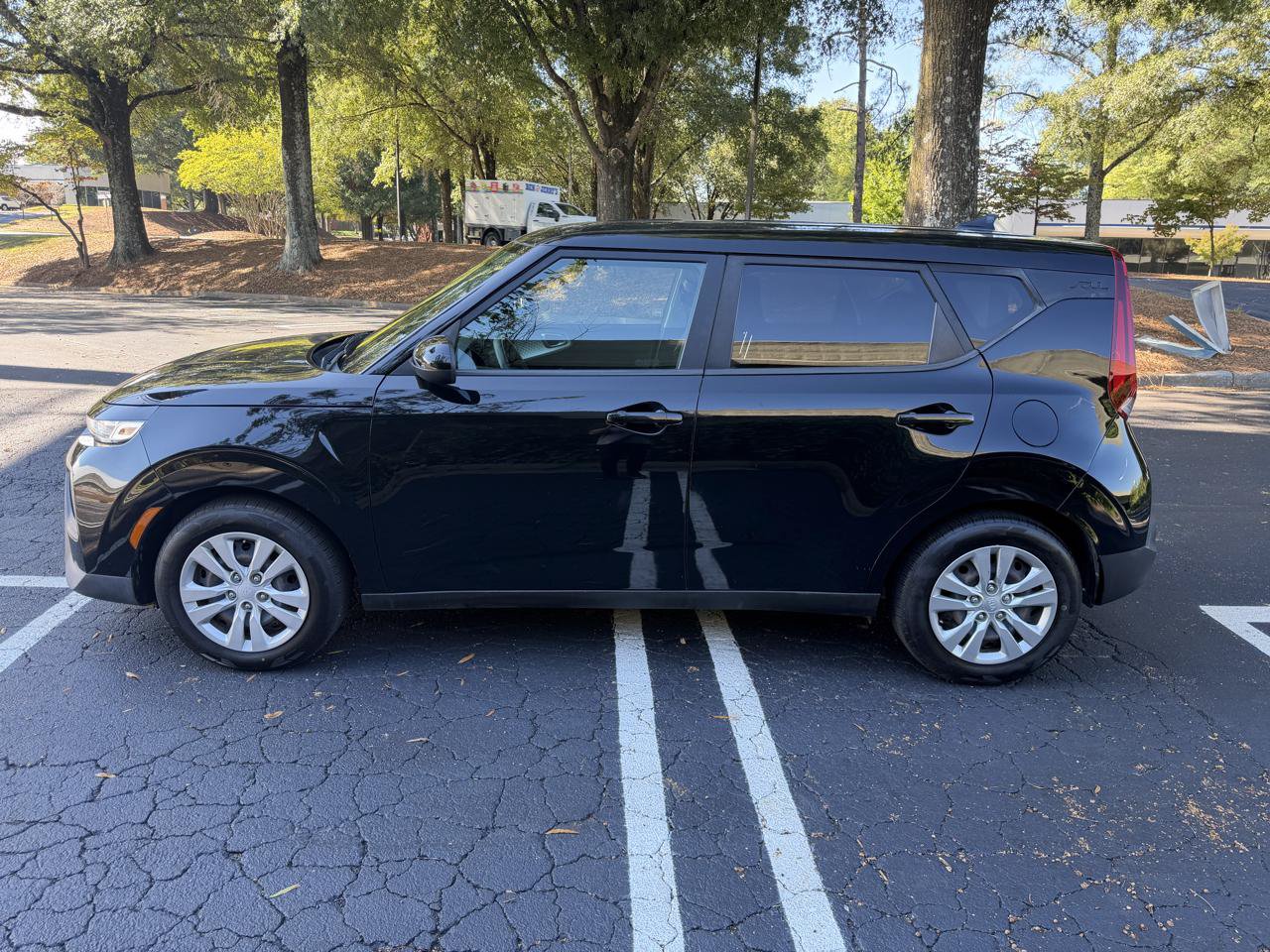 Used 2021 Kia Soul LX FWD image 8