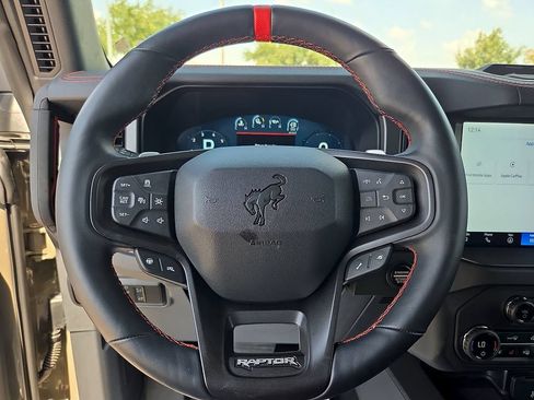 Used 2025 Ford Bronco Raptor AWD/4WD image 21