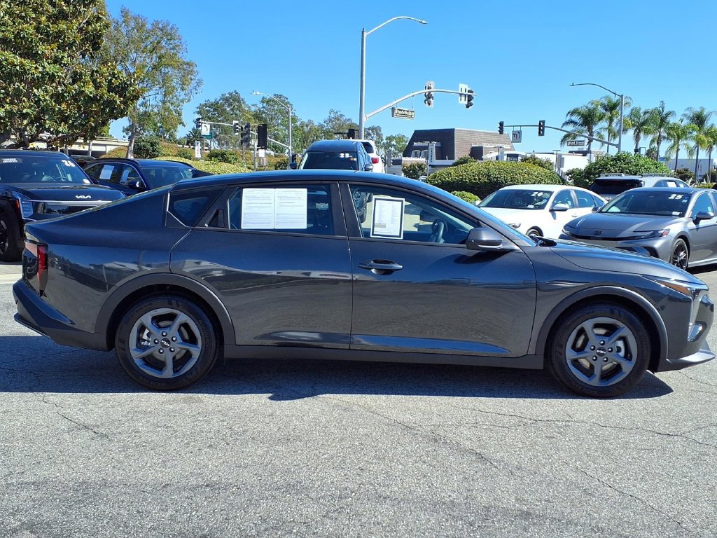 Certified 2025 Kia K4 FWD image 6