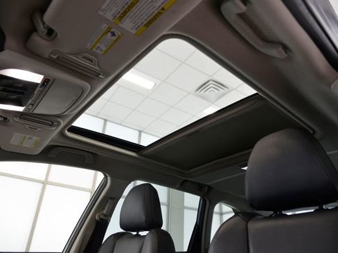 Used 2023 Subaru Forester Touring image 27