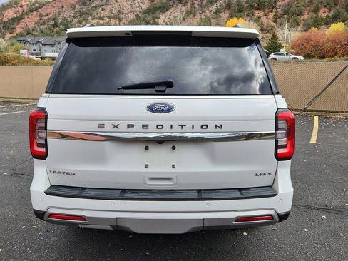 Used 2022 Ford Expedition Max Limited image 11