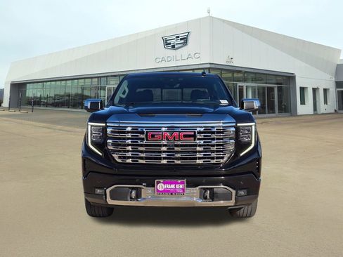 Used 2022 GMC Sierra 1500 Denali w/ Denali Reserve Package image 2