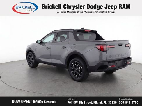 Used 2023 Hyundai Santa Cruz SEL Premium image 3