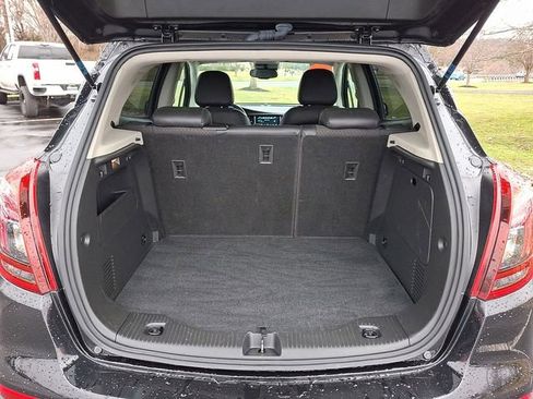 Used 2020 Buick Encore Preferred w/ Safety Package image 23