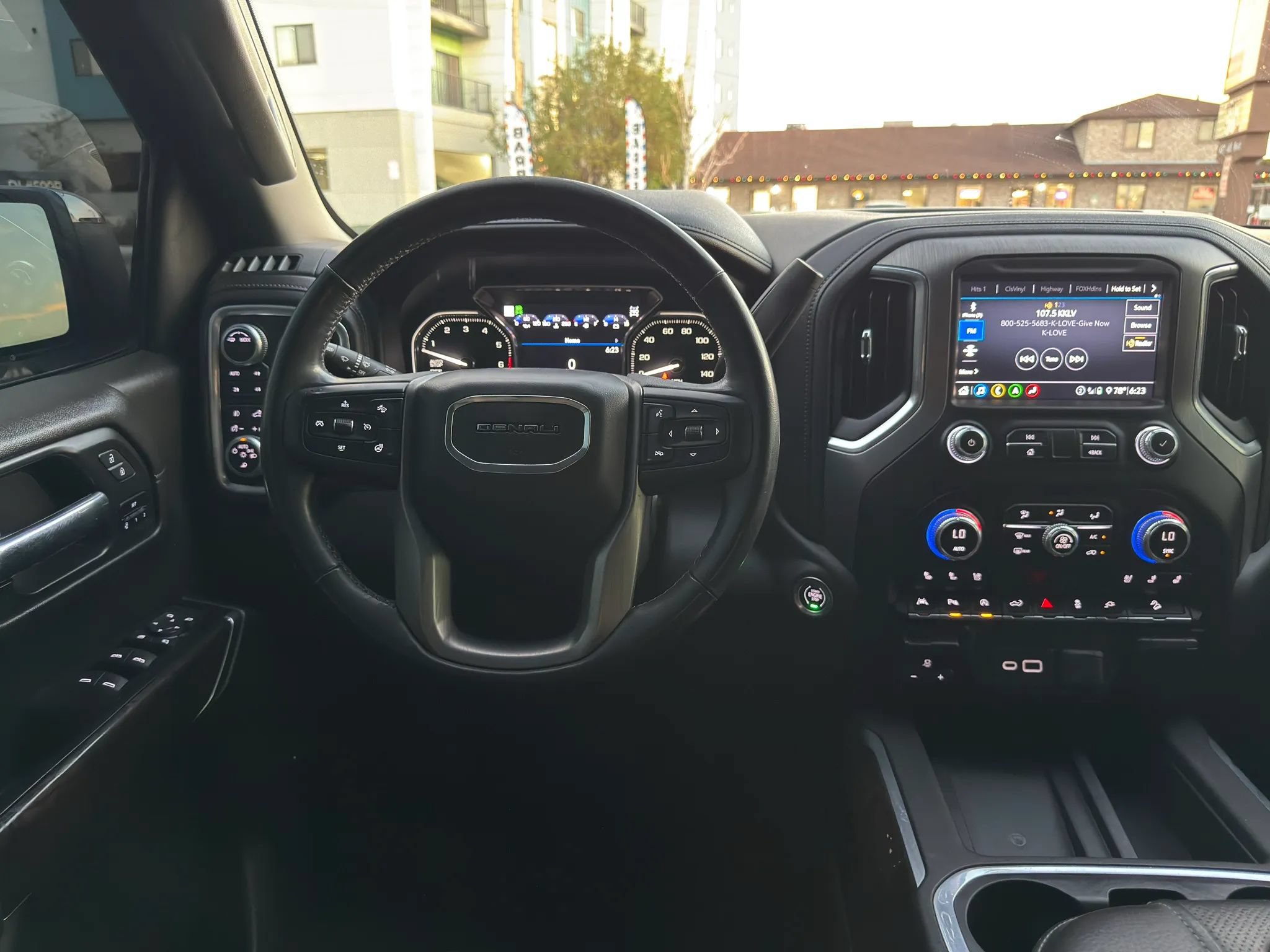 Used 2020 GMC Sierra 1500 Denali w/ Technology Package AWD/4WD image 16