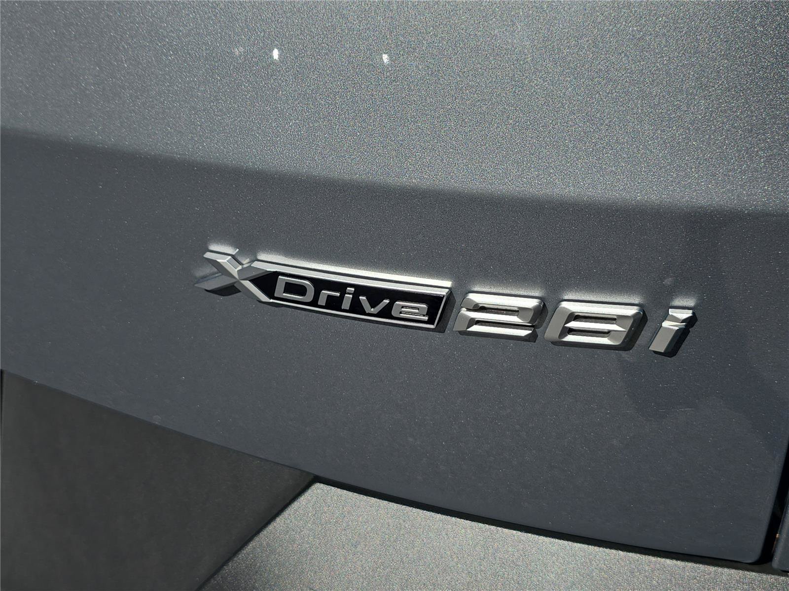 Used 2026 BMW X2 xDrive28i AWD/4WD image 5