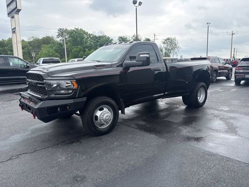 Used 2024 RAM 3500 Tradesman AWD/4WD image 4