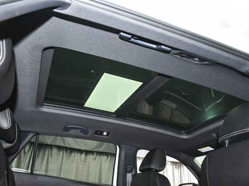 Used 2023 Volkswagen Atlas Cross Sport SEL R-Line image 52