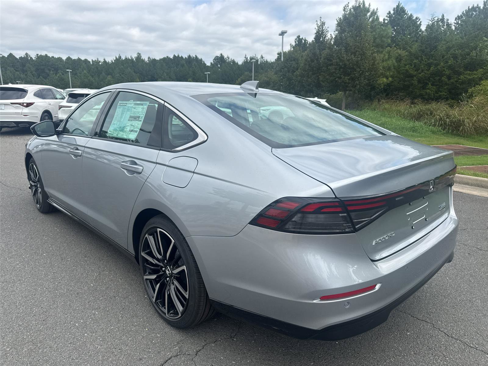 New 2026 Honda Accord Hybrid Touring image 5