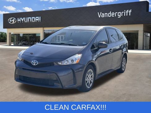 Used 2016 Toyota Prius V Five image 2