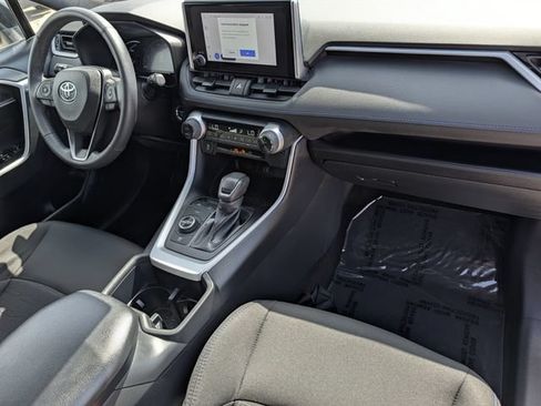 Certified 2025 Toyota RAV4 SE AWD/4WD image 31