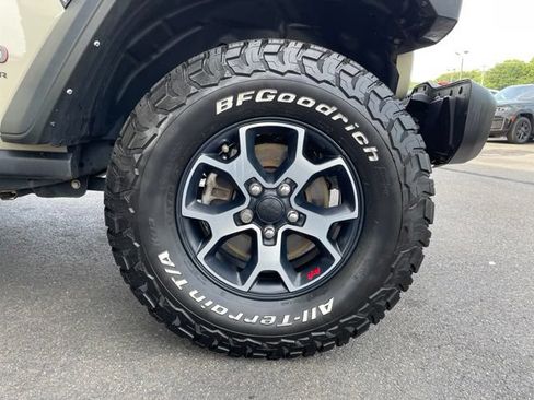 Used 2022 Jeep Wrangler Rubicon w/ LED Lighting Group AWD/4WD image 35