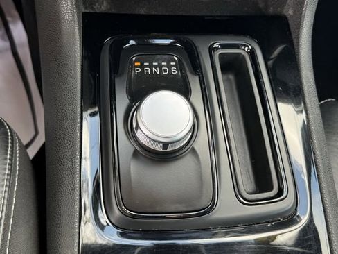 Used 2023 Chrysler 300 S image 15