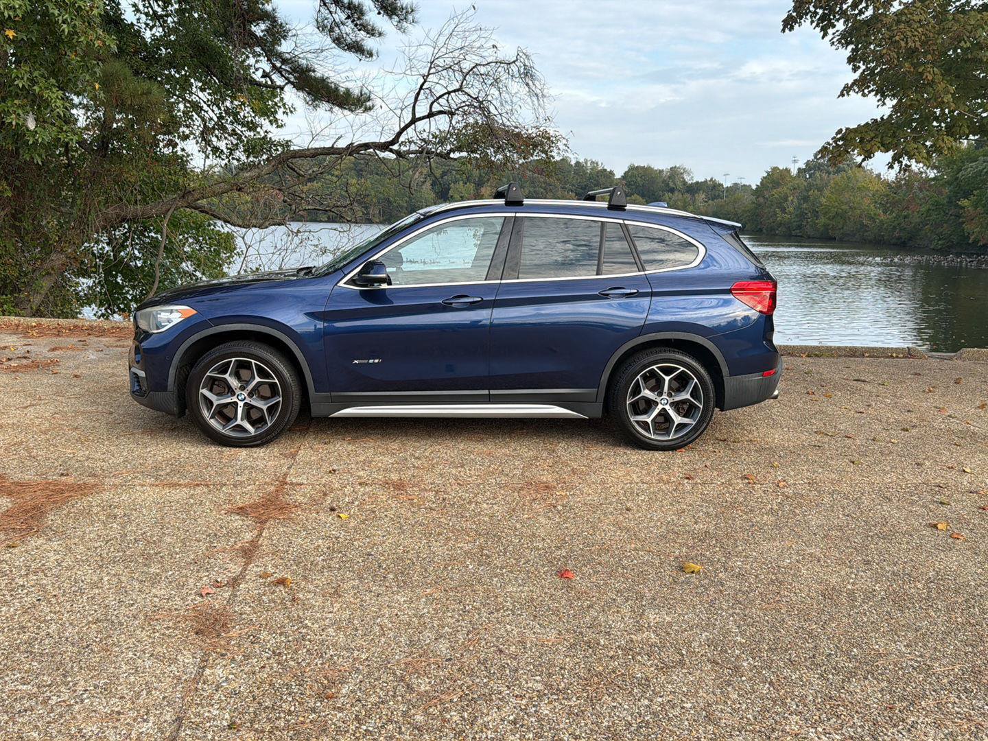 Used 2017 BMW X1 xDrive28i AWD/4WD image 11