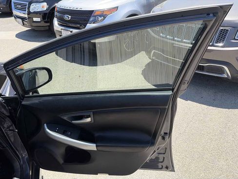 Used 2013 Toyota Prius Three FWD image 27