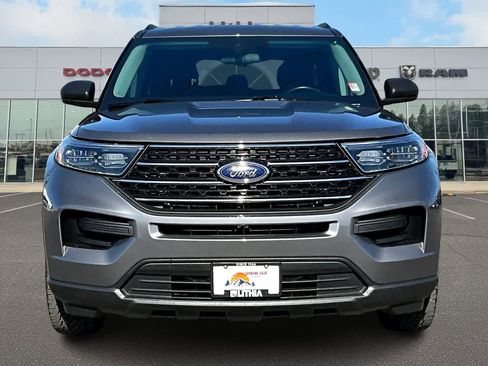 Used 2022 Ford Explorer XLT image 6