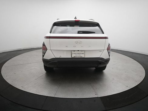 Used 2024 Hyundai Kona SEL AWD/4WD image 25