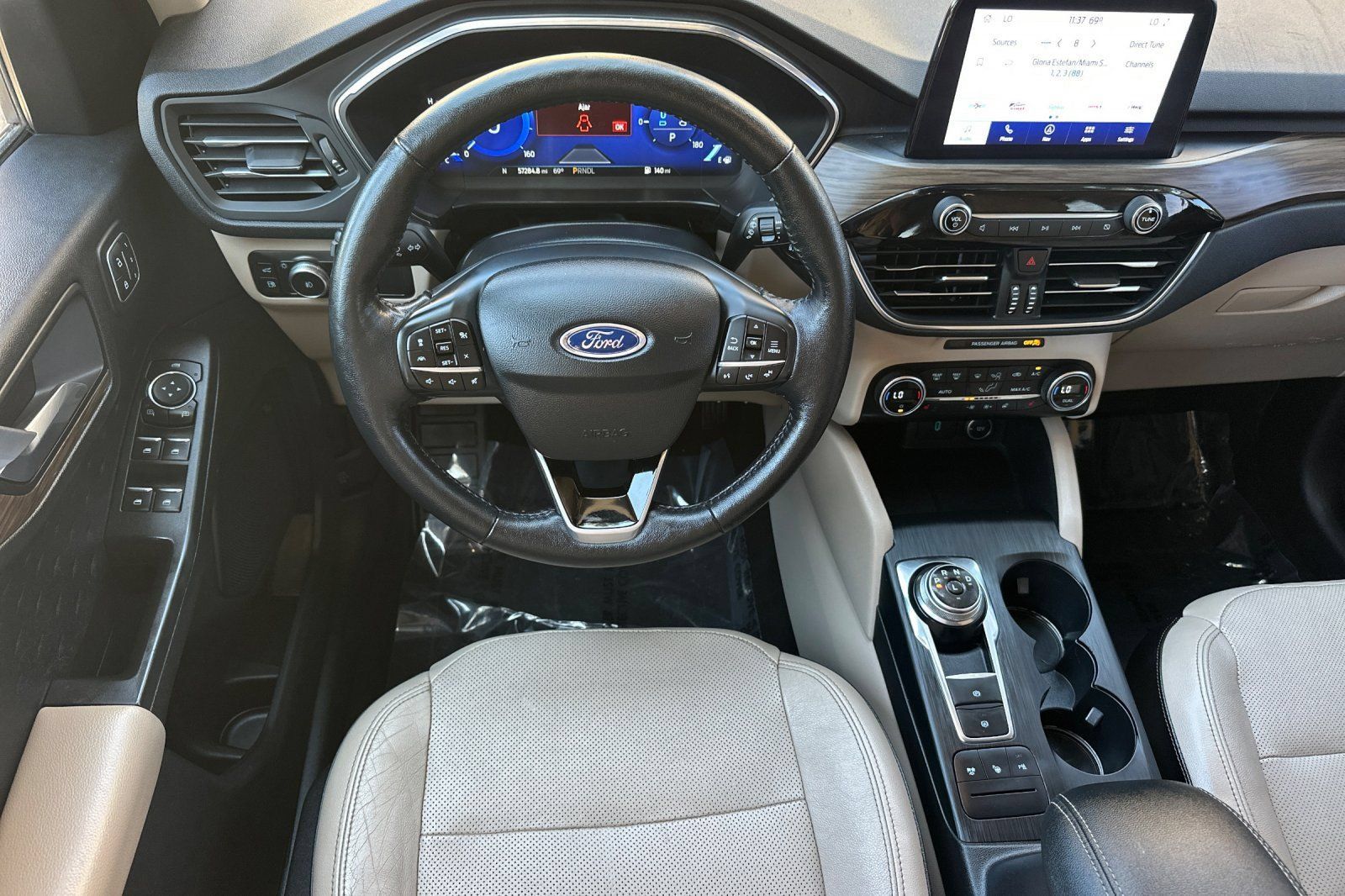 Used 2020 Ford Escape Titanium FWD image 13