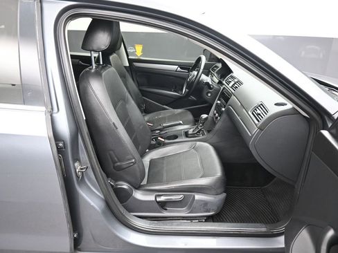 Used 2014 Volkswagen Passat 1.8T Wolfsburg Edition image 37