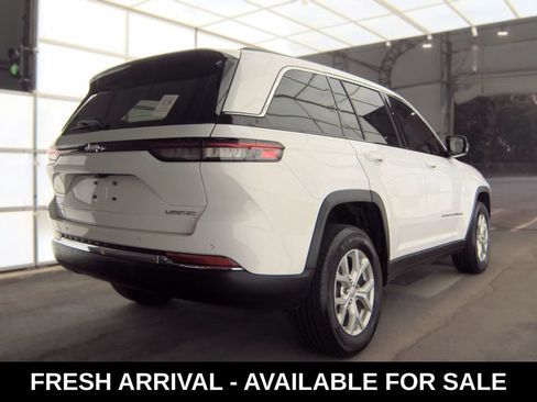 Used 2023 Jeep Grand Cherokee Limited AWD/4WD image 6