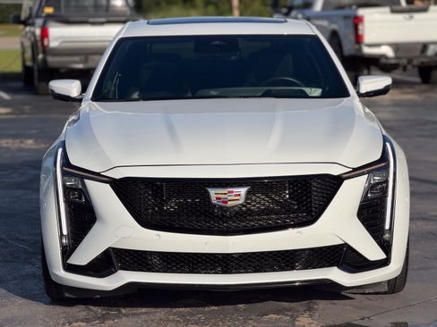 Used 2026 Cadillac CT5 V RWD image 8