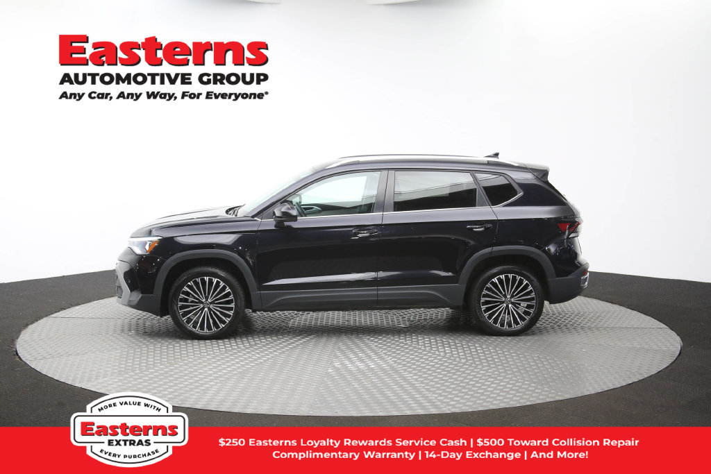 Used 2025 Volkswagen Taos SE FWD image 59