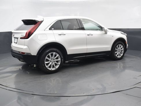 Used 2021 Cadillac XT4 Luxury w/ Driver Awareness Package FWD image 6