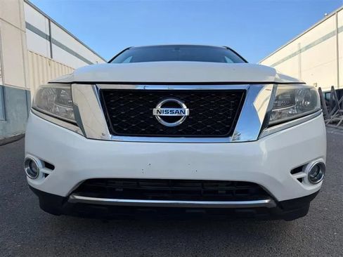 Used 2015 Nissan Pathfinder Platinum AWD/4WD image 26