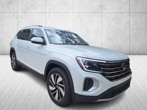New 2025 Volkswagen Atlas SEL image 6