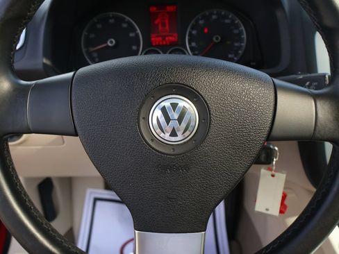 Used 2008 Volkswagen Eos 2.0T FWD image 24