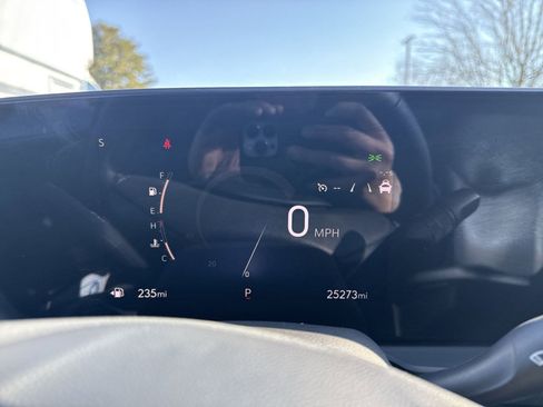 Used 2025 Buick Envista Sport Touring image 17