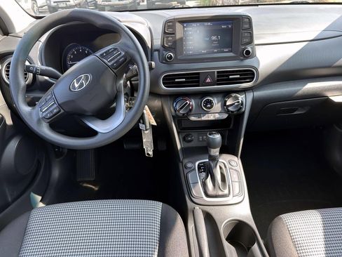 Used 2021 Hyundai Kona SE w/ Cargo Package AWD/4WD image 14