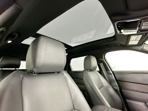 Used 2026 Land Rover Range Rover Velar S image 20