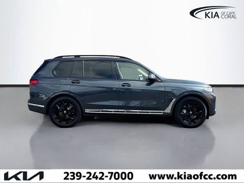 Used 2022 BMW X7 xDrive40i AWD/4WD image 6