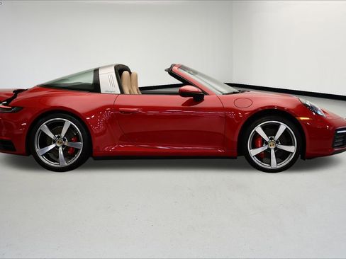 Used 2021 Porsche 911 Targa 4S image 16