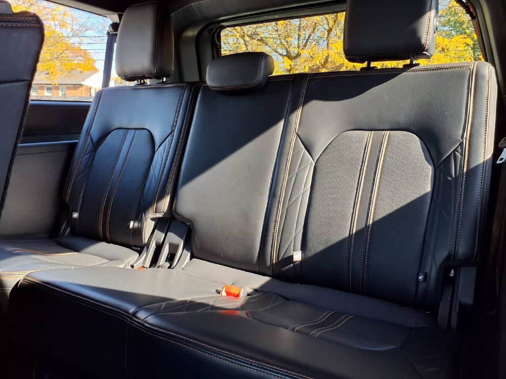Used 2024 Ford Expedition Max Platinum AWD/4WD image 10