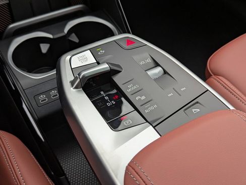 New 2026 BMW X2 xDrive28i image 24