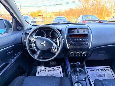 Used 2011 Mitsubishi Outlander Sport SE image 9